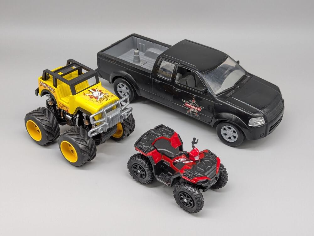 New Ray Ford F-350 PBR Dually Professional Bull Riding Truck 1:32 + ATV + More